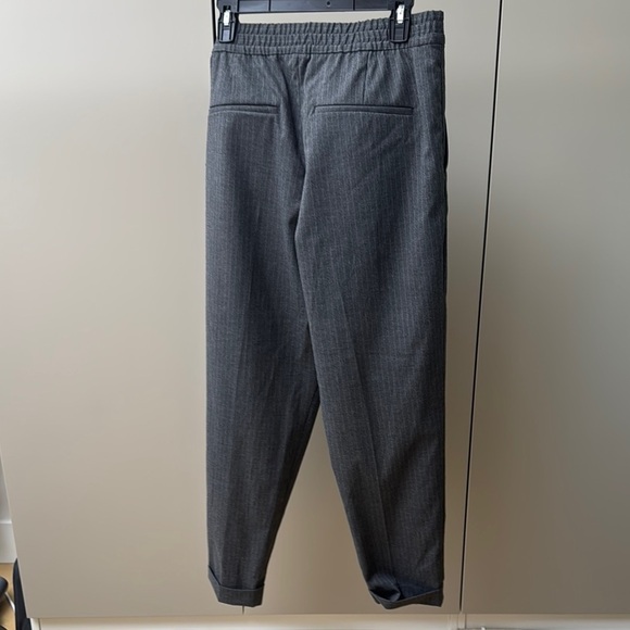 H&M NWT Gray Dress Pants Pinstripe with Textured Fabric and Tapered Fit - Picture 9 of 9